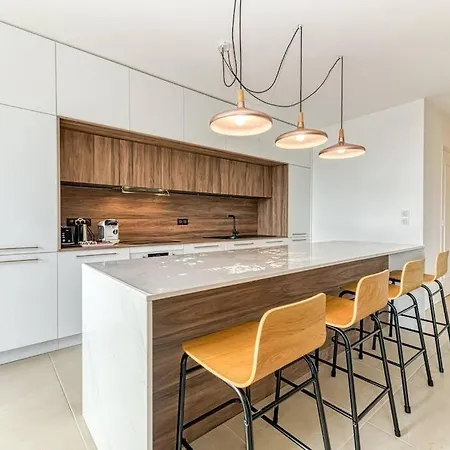 117 Liberation Apartment *