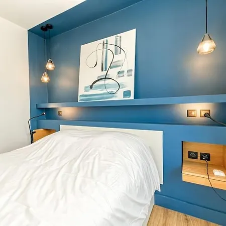117 Liberation Apartment *