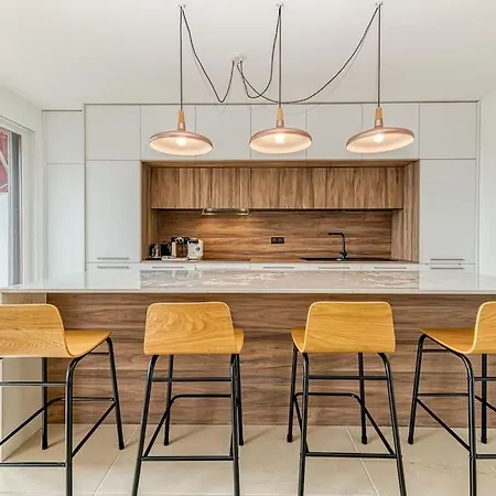 117 Liberation Apartment