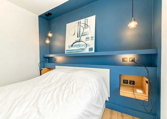 117 Liberation Apartment *